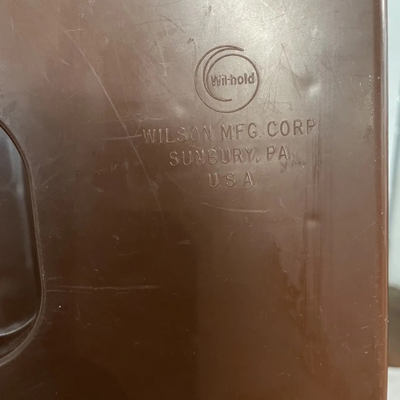 Lot of 2 Vintage Yellow Brown Wilson Wil-Hold Portable Sewing Thread/Bobbin Case - Picture 9 of 12